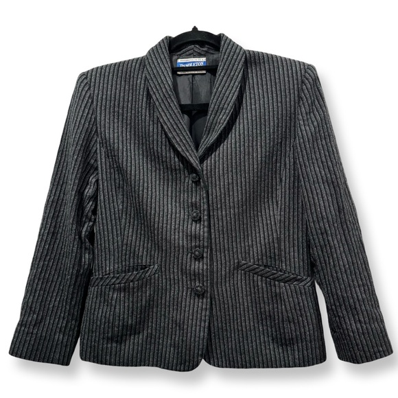 Pendleton Jackets & Blazers - Vintage Pendleton‎ Women’s Wool Button-Up Blazer Stripes Tailored Jacket Classic